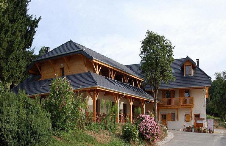 Auberge La Ferme De Ferrieres Annecy Exterior photo